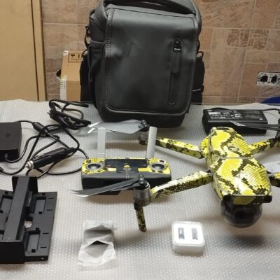 DJI Mavic 2 Pro + Borsa + Hub ricarica + Caricabatteria Auto + Skin
