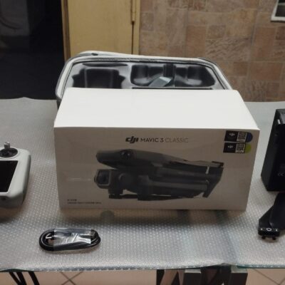 DJI Mavic 3 Classic DJI RC - (Solo Drone Nuovo)