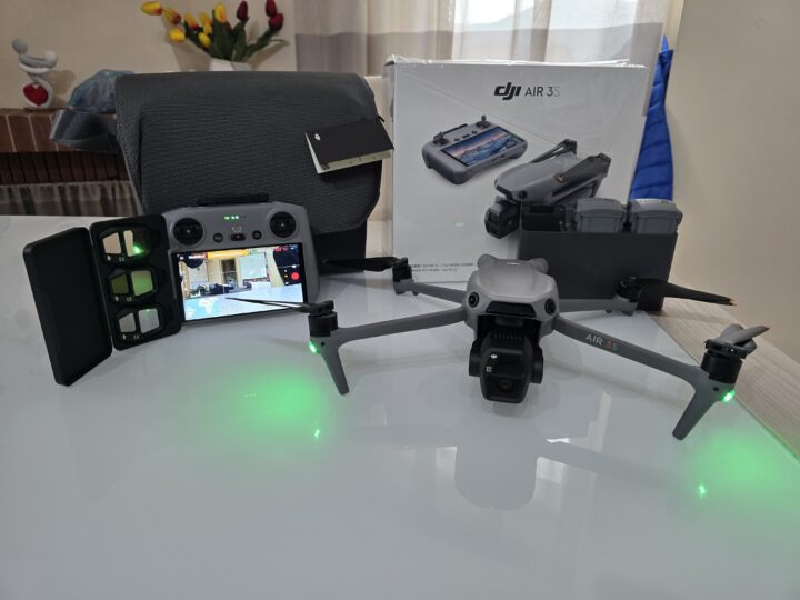 DJI Air 3s Fly More Combo (DJI RC 2)  - Pari al Nuovo - 18 Mesi Garanzia della Casa