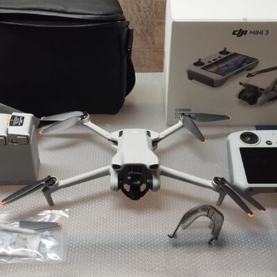DJI Mini 3 Fly More Combo (DJI RC)- Condizioni Eccellenti