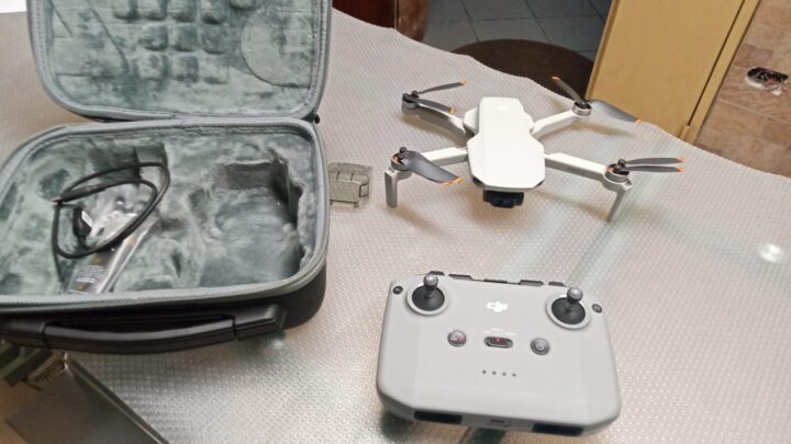 DJI Mini 2 + Case Semirigido - Garanzia
