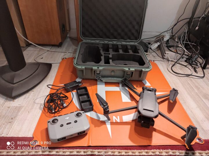 DJI Mavic 3+ Valigia Rigida + Hub dì Ricarica - Garanzia