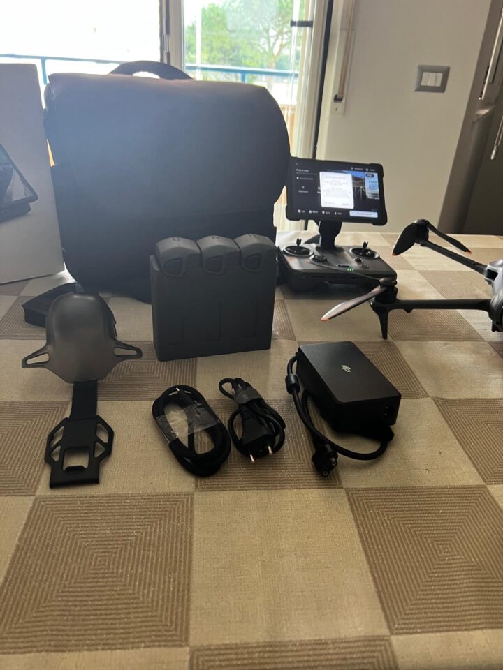 DJI Mavic 4 Pro 512 GB Creator Combo (DJI RC Pro 2) + Care fno a 05/2027 - Seminuovo