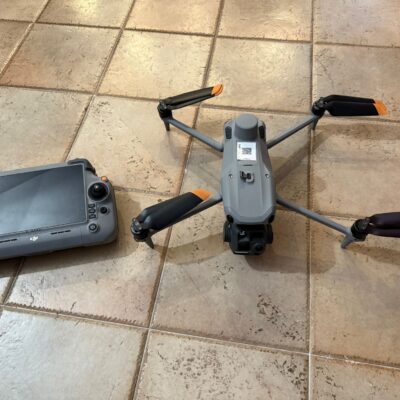 DJI Matrice 4T - 3 Batterie - Attivato 09/2025 - Perfetto Stato