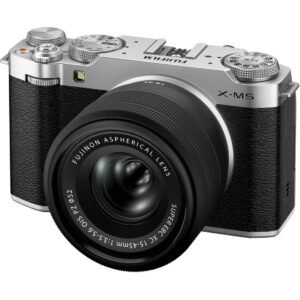 Fujifilm X-M5 Kit XC 15-45mm f/3.5-5.6 (Silver) - PRODOTTO UFFICIALE