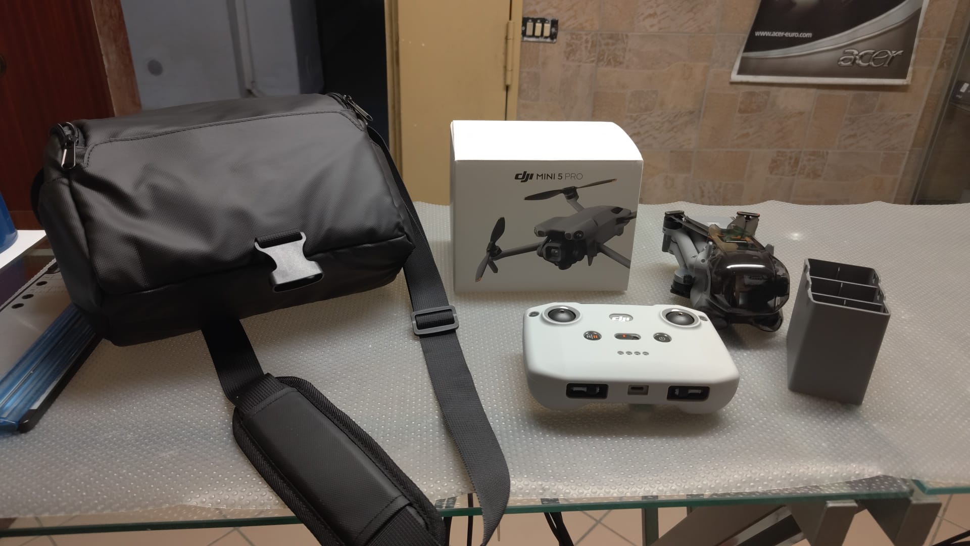 DJI Mini 5 Pro (RC N3),Borsa,Hub di Ricarica -Care fino a 09/2026 -Garanzia fino a 09/2027
