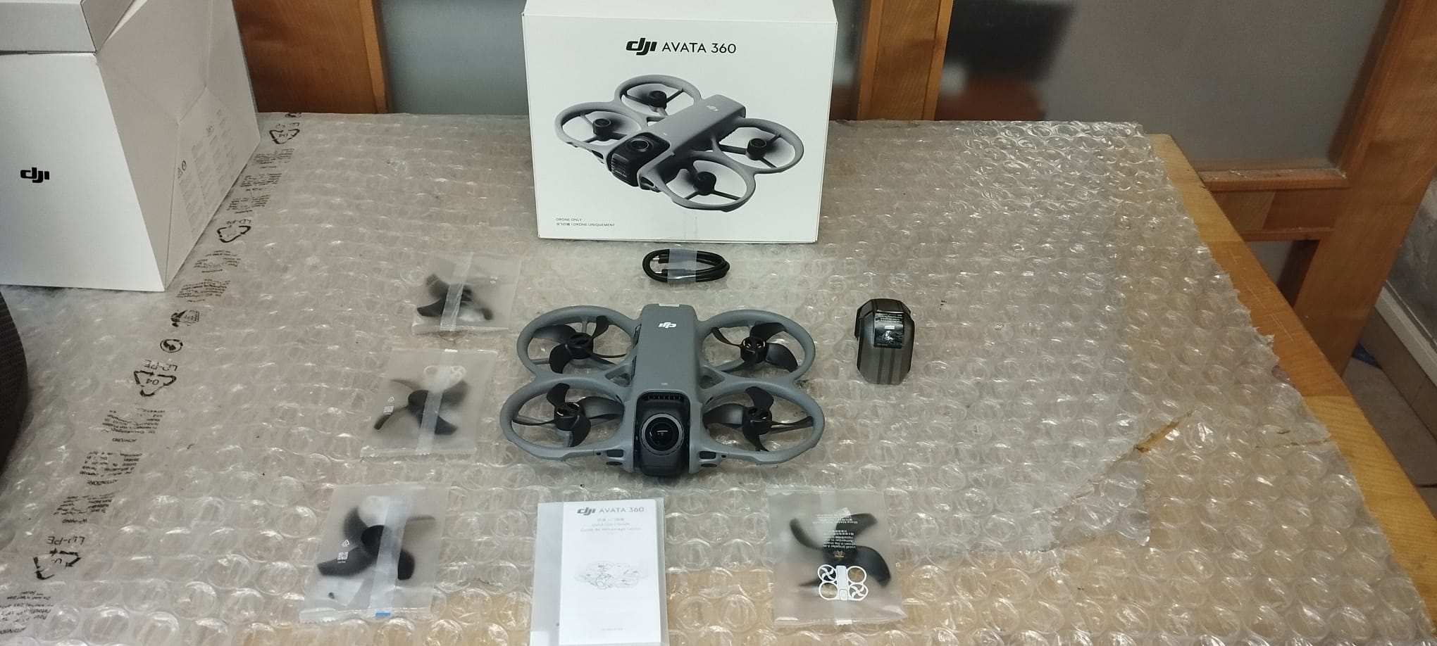 DJI - Avata 360 (Drone + Batteria) - Garanzia della Casa fino 06/2028 -Care Refresh fino a 06/2027